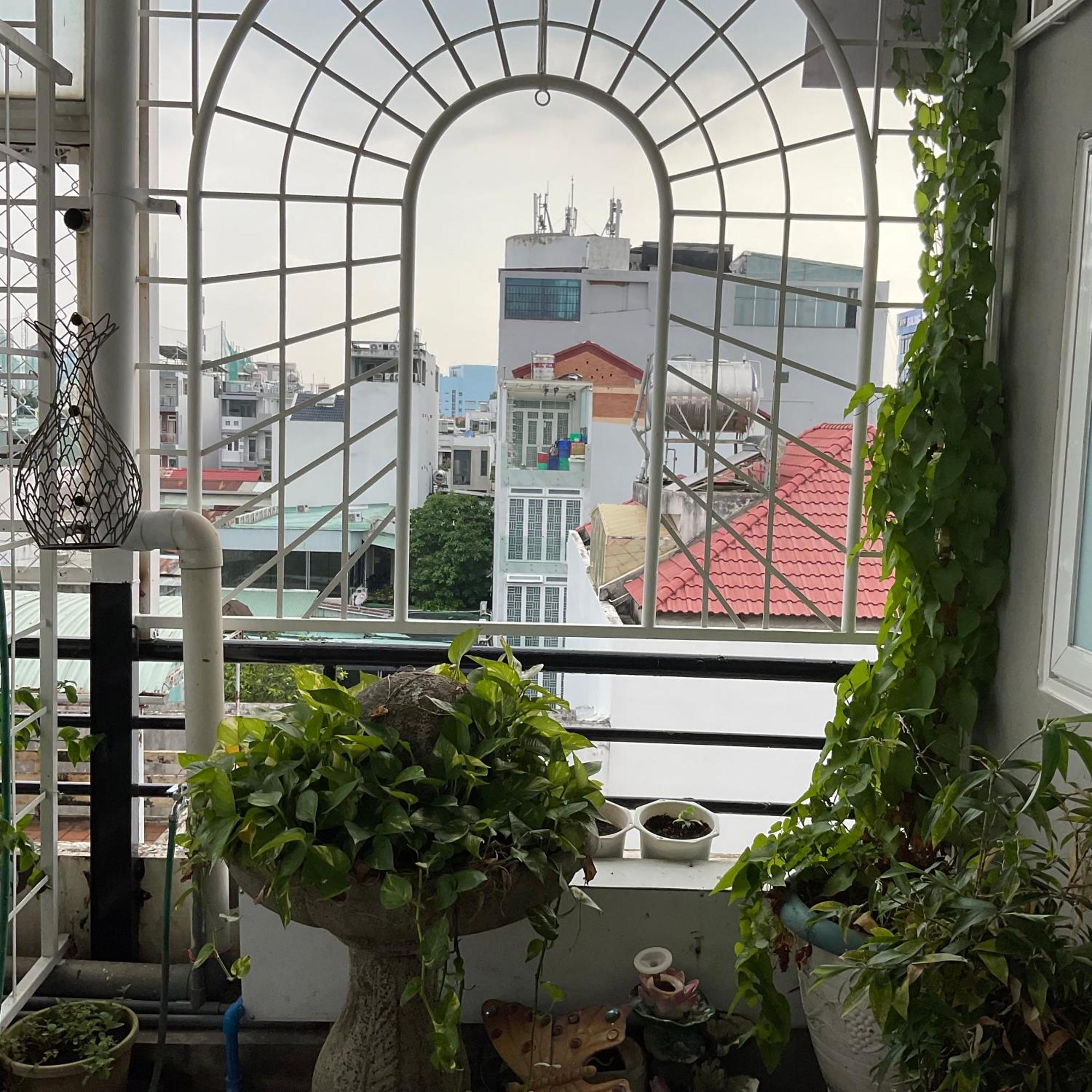 Готель Khach San Minh Chau - Hoa Hung Хошимін Екстер'єр фото